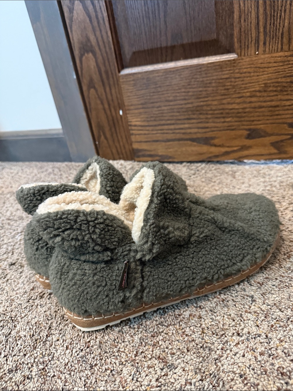 L.L. Bean Cozy Sherpa Slip-On Slippers House Shoes - Olive Green Size 11 - Picture 8 of 9